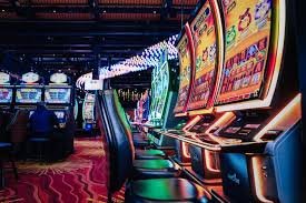 pop777 Tables and slot rooms